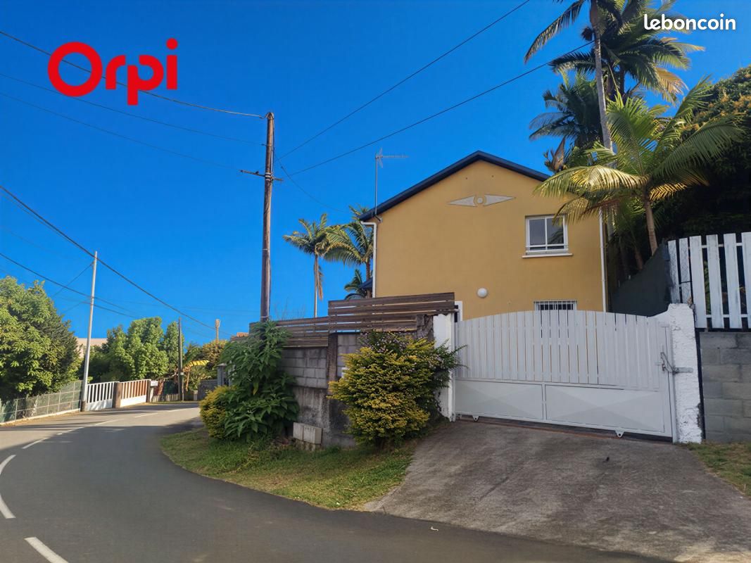 Maison 3 pièces 70 m² · au Tampon · 70 m² · 930 €/mois