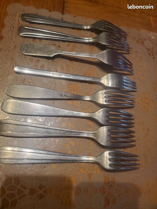 Lot De 8 Fourchettes Dépareillées Occasion - Idéal Pour Décoration Ou Usage Quotidien