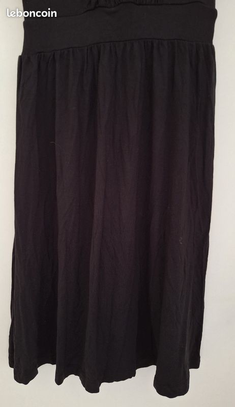 Robe noir Taille 36 marque "esmara" (image 3)