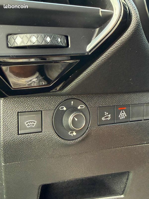 Ds ds7 crossback 1.6 225 cv eat8 grand chic opera / toit ouvrant garantie 6 mois 2019 (image 20)