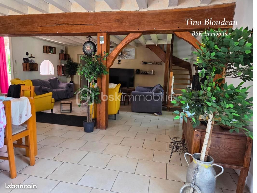 Château 6 pièces 215 m² (image 2)