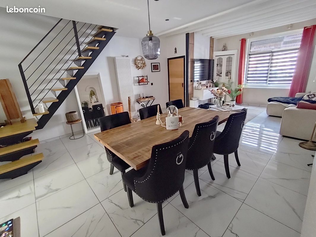 Maison 4 pièces 98 m² · à Neuville-en-Ferrain · 98,5 m² · 219 000 €