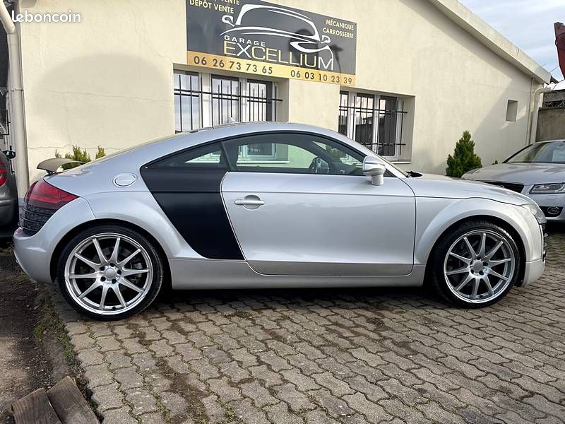 Audi audi tt 3.2l v6 pack r8 250ch 2007 (image 4)