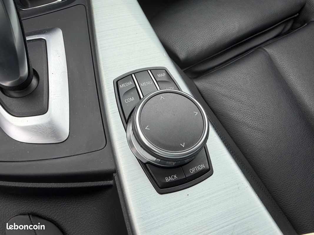 BMW SERIE 3 F30 LCI 318i 2.0L 136 ch M Sport A / TOIT OUVRANT / CUIR / TETE HAUTE (image 37)