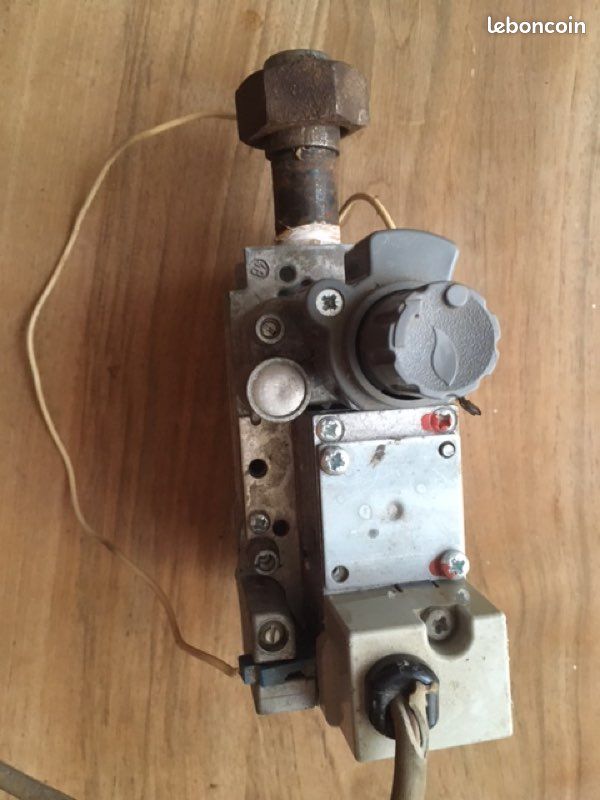 Bloc securite gaz honewell 4600d 1001 (image 2)