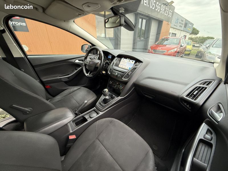 Ford FOCUS 1.5 TDCI 120CH STOP&START BUSINESS NAV (image 11)