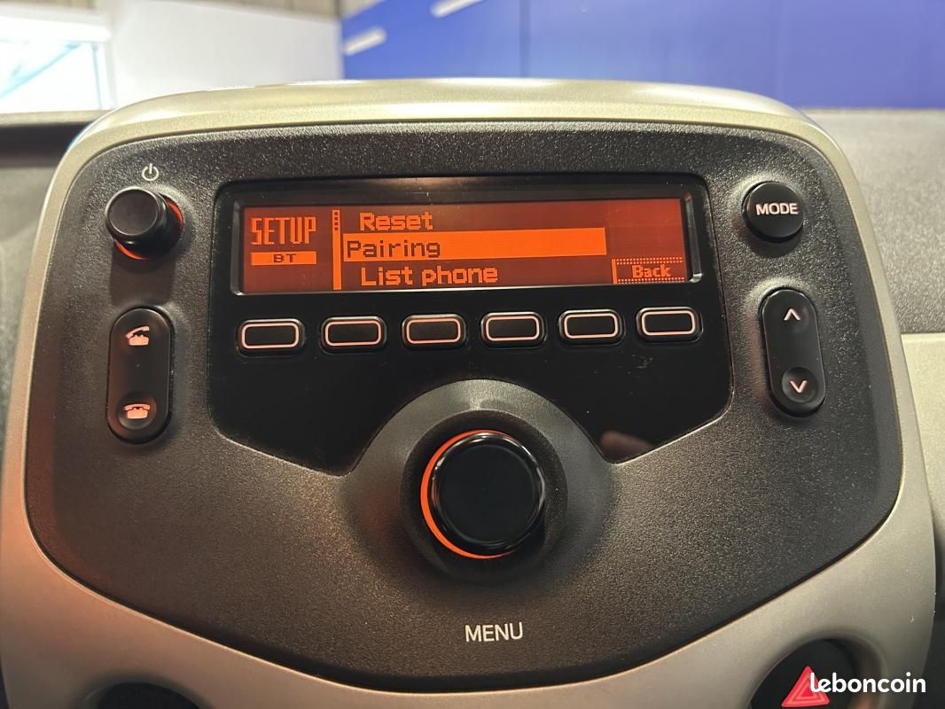 Peugeot 108 1.0 VTi 69 Active Top (image 18)