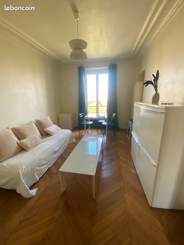 Appartement 3 pièces 49 m² · à Saint-Denis · 49 m² · 1 010 €