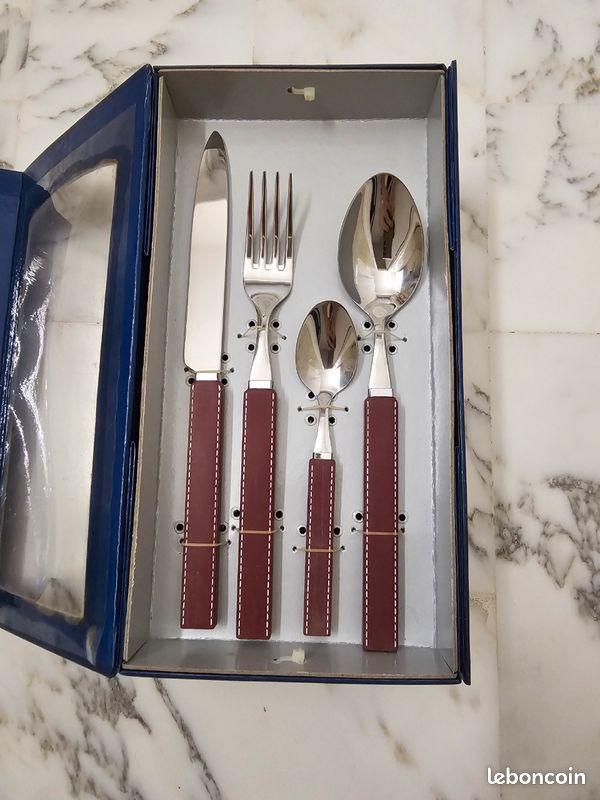 Guy Degrenne Harmonie Couture Rubis — 24 pièces — NEUF SCELLÉ (Vintage 2009) (image 6)