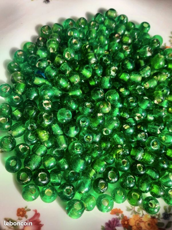 Lot de perles anciennes en pâte de verre (image 9)