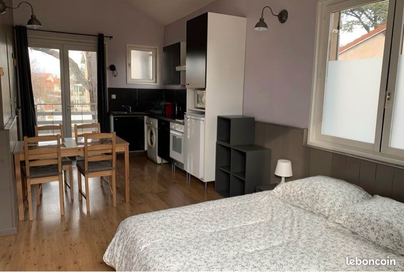 Studio de 25 m2 à 50 m à pieds des thermes les Iléades sur Montrond les bains (image 2)