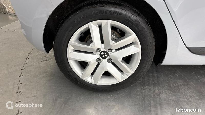 Renault Clio 1.5 Blue dCi 100ch Evolution - 24 (image 31)