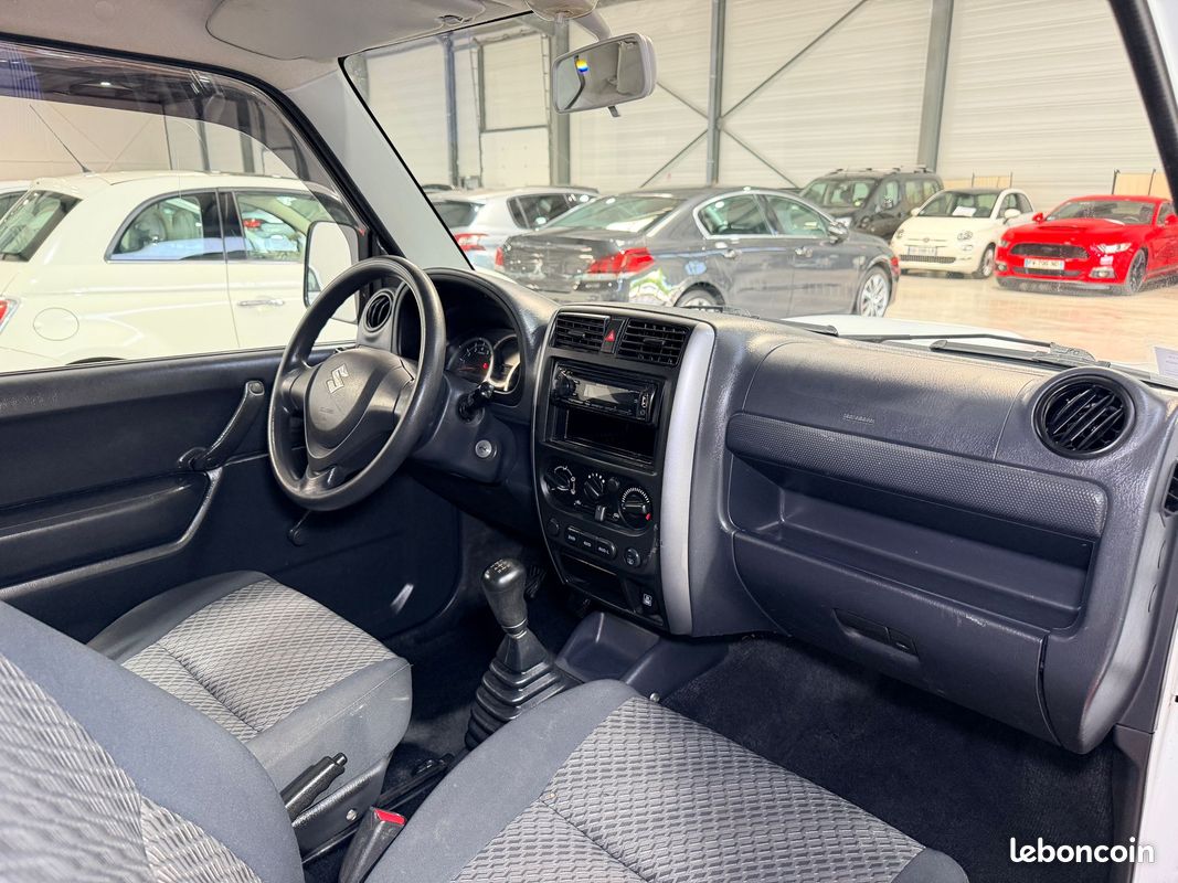 Suzuki jimny 1.3i vvt 85 ch jlx 4 places 4wd / attelage disponible / radio cd / garantie (image 6)