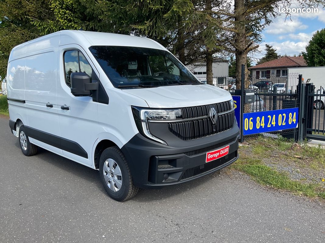 RENAULT Master IV L2H2 FWD ADVANCE 3T5 blue dci 150 (image 1)