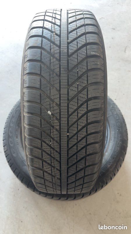 Pneu 195/60/16 (image 1)