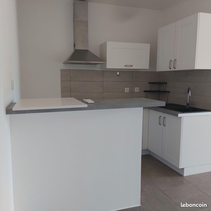 Appartement 2 pièces 42 m² · à Bandol · 42 m² · 730 €