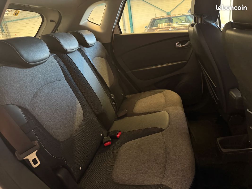 RENAULT Captur Intens 1.5DCI 110ch - GARANTIE 12 MOIS - Première main - Suivi complet (image 11)