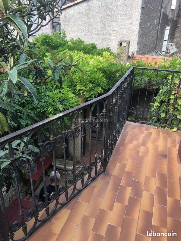 Maison 4 pièces 90 m² · à Saint-Mitre-les-Remparts · 90 m² · 1 000 €
