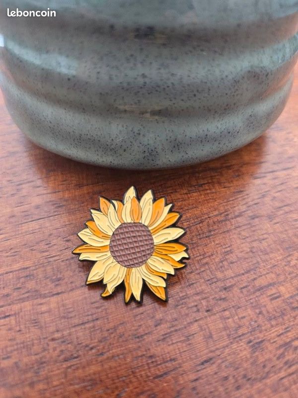 Pins sunflower (image 1)