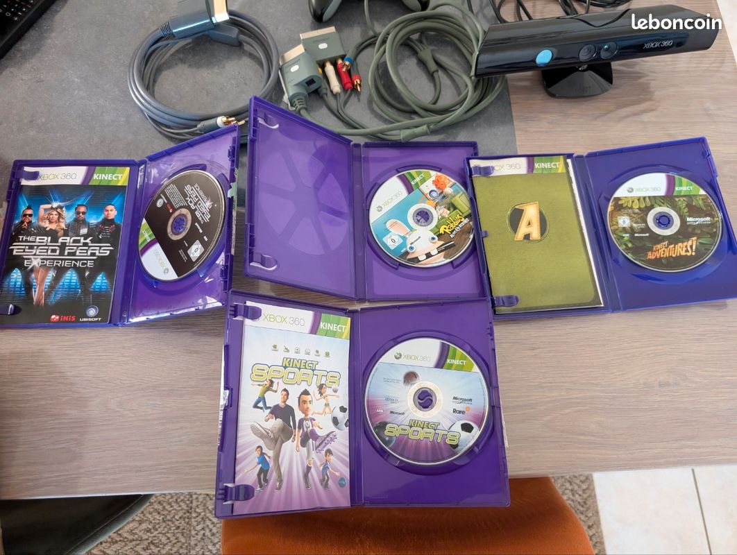 2 Xbox 360 slim ,, 250GB ,, flash et Glitch avec 2 manette