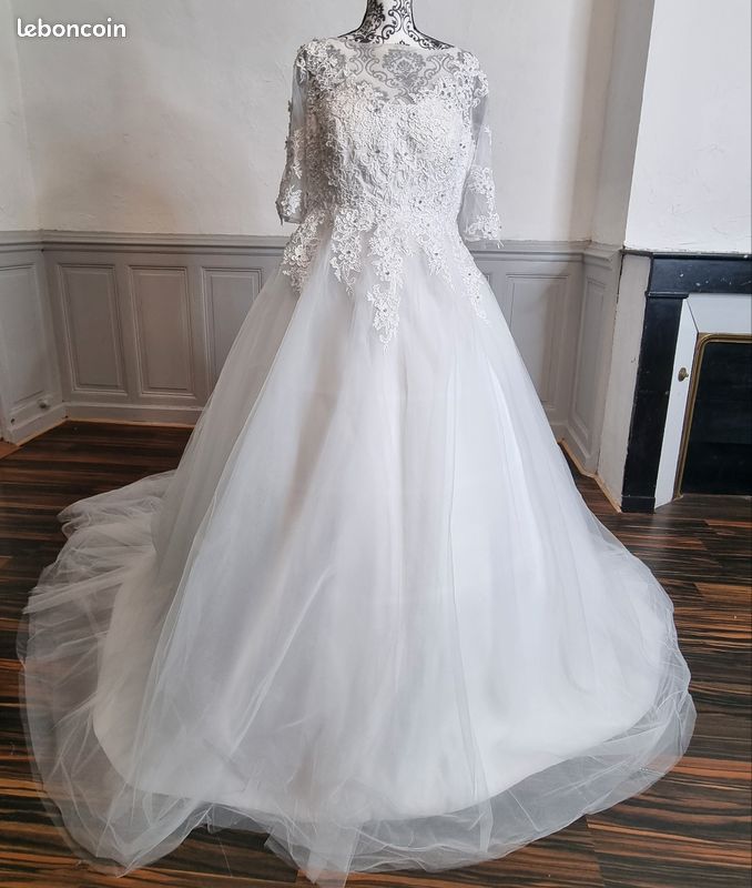 Robe de mariée manche mongue dentelle jupe en tulle (image 1)