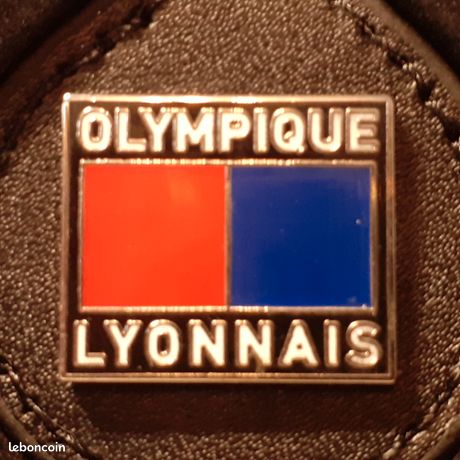 Porte-clés Olympique Lyonnais OL – Métal Argenté – Édition Limitée Rare (Neuf)