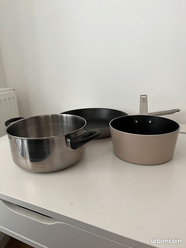 Lot de 2 casseroles et 1 poêle Alu (image 2)