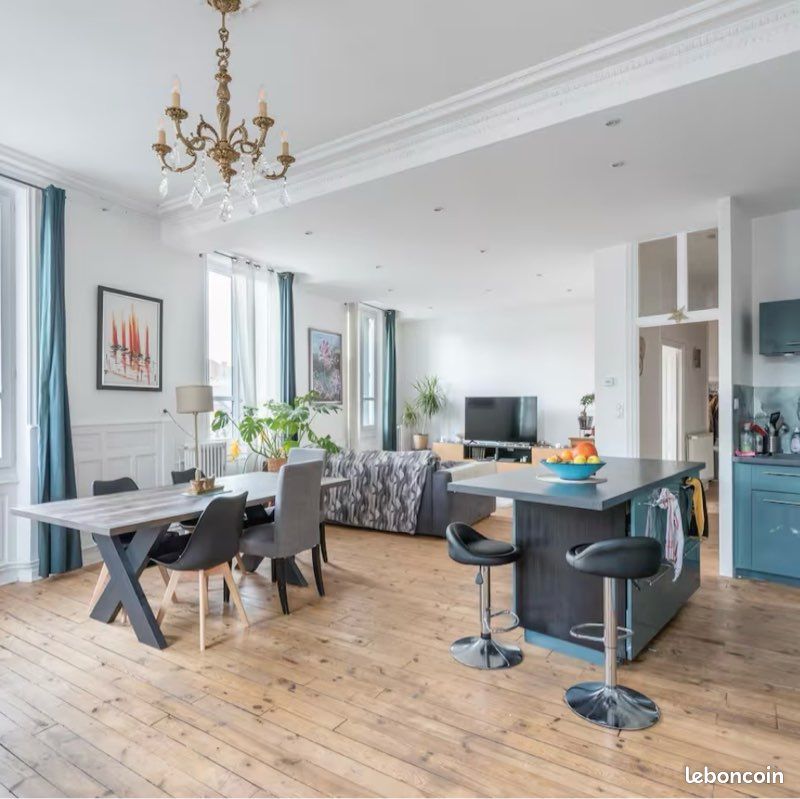 Appartement 3 pièces 100 m² · à Le Puy-en-Velay · 100 m² · 860 €/mois