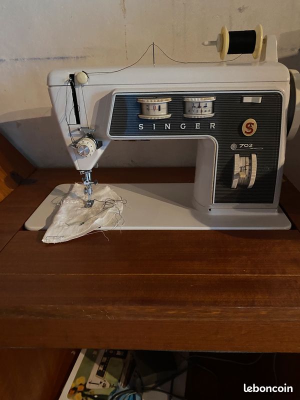 Vend machine à coudre (image 1)
