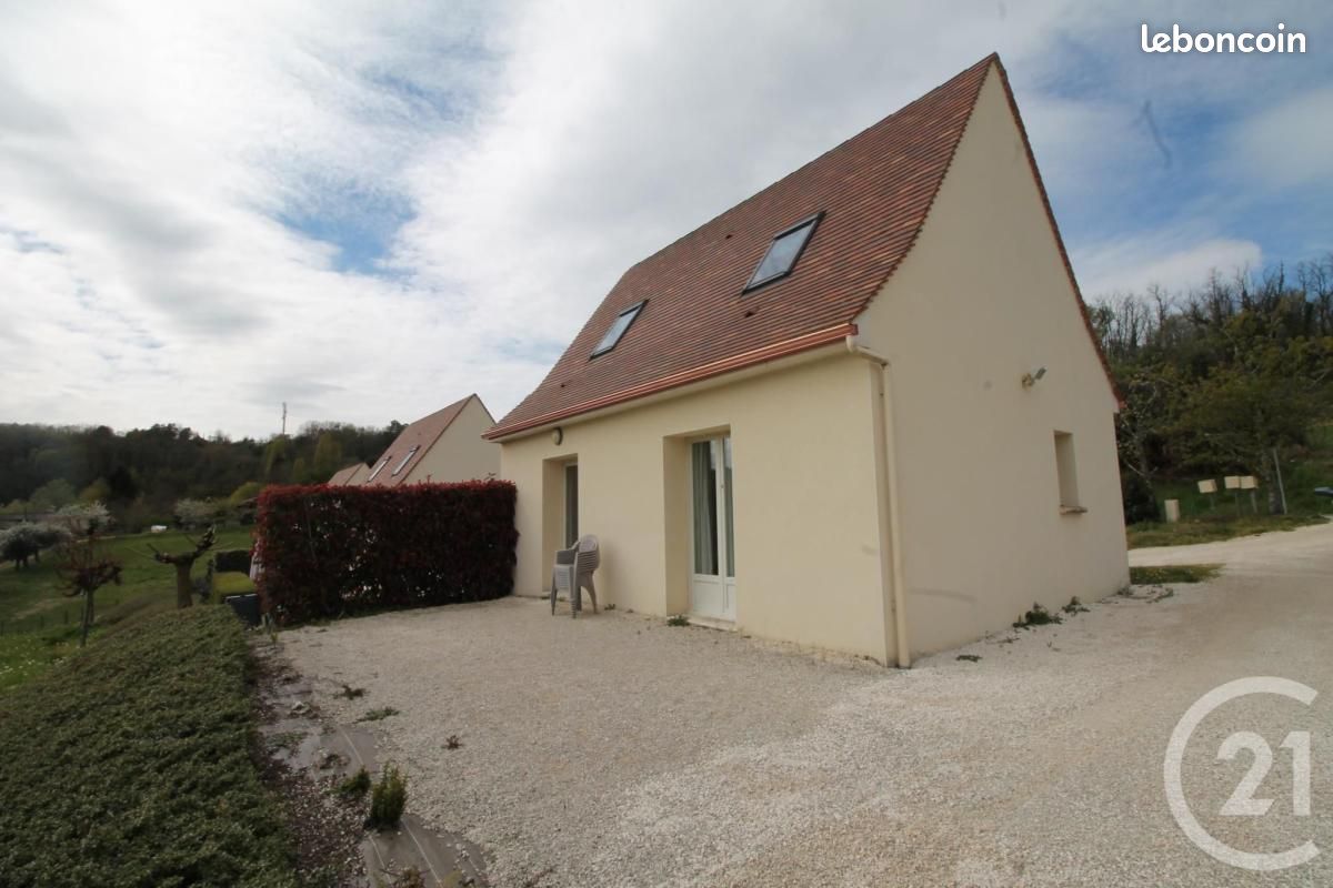 Maison 3 pièces 50 m² · à Sarlat-la-Canéda · 50 m² · 650 €