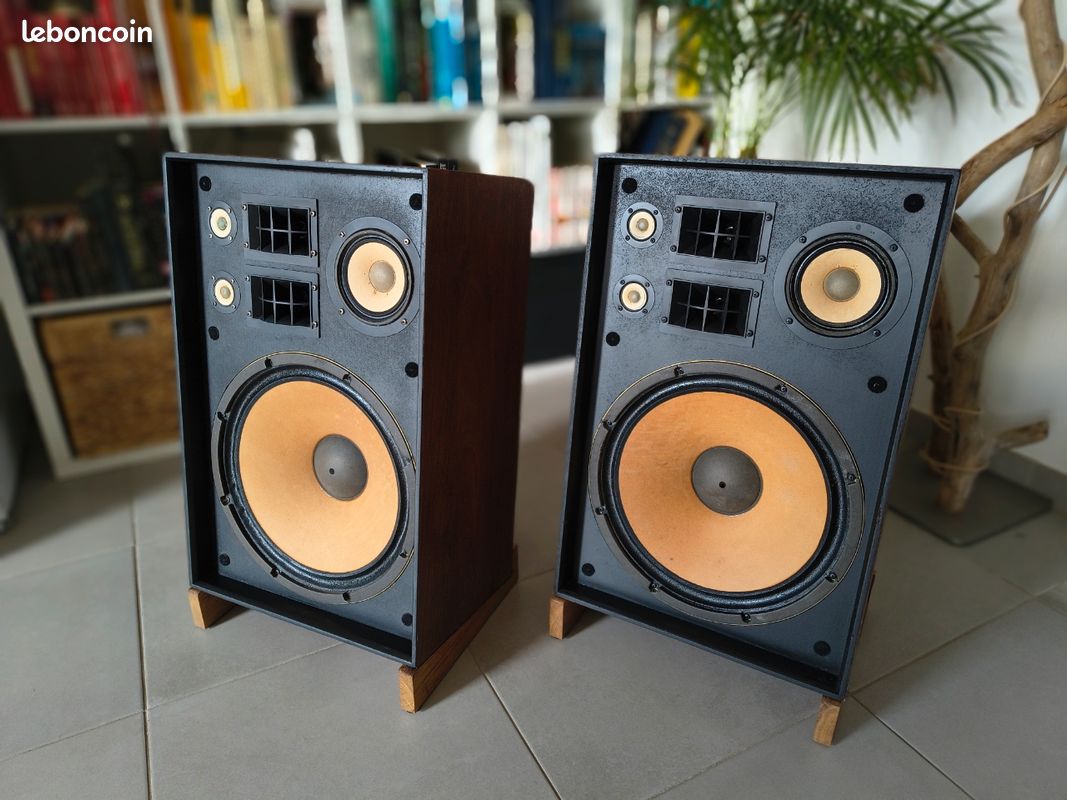 Akai SW-176 (image 2)