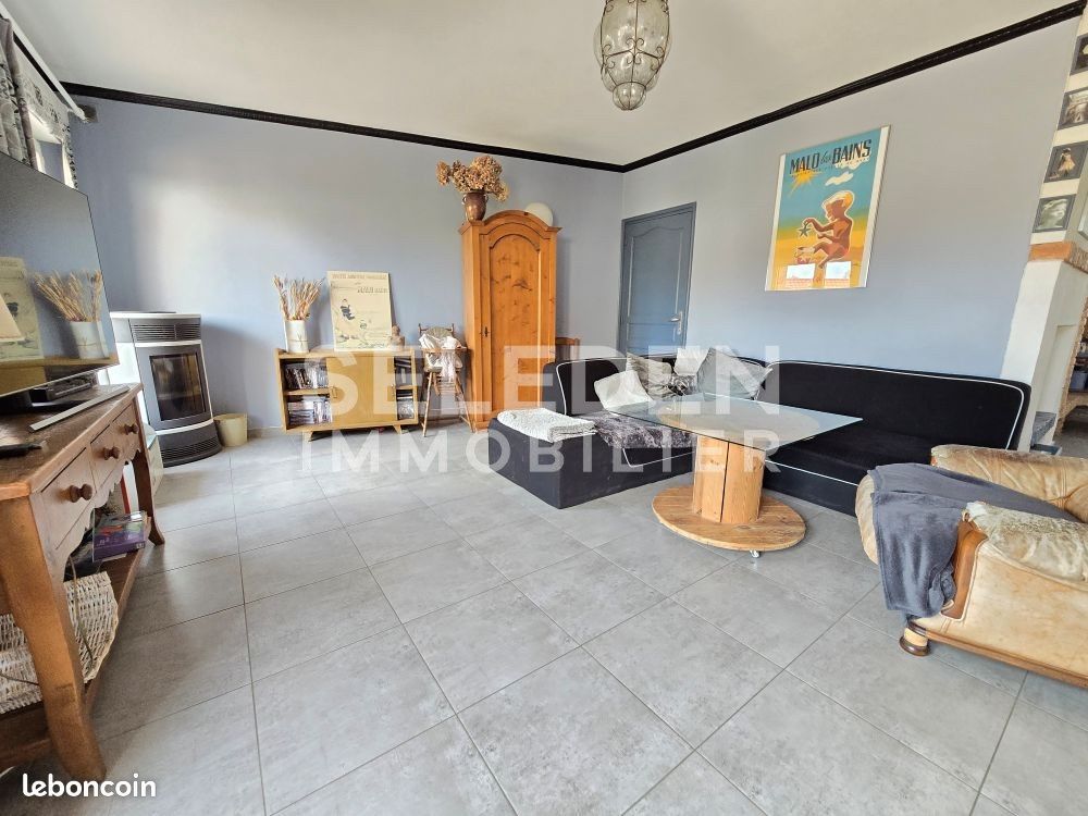 Maison 7 pièces 160 m² · à Vendin-lès-Béthune · 160 m² · 196 000 €