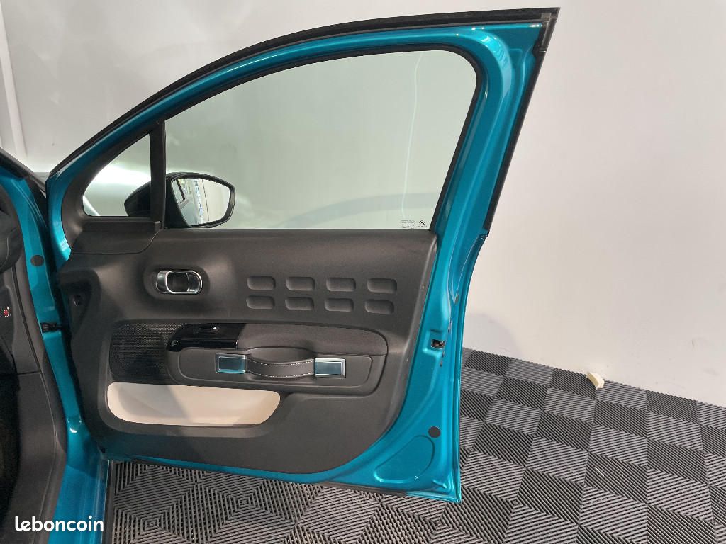 Citroën C3 PureTech 83 S&S BVM5 Shine Pack (image 19)