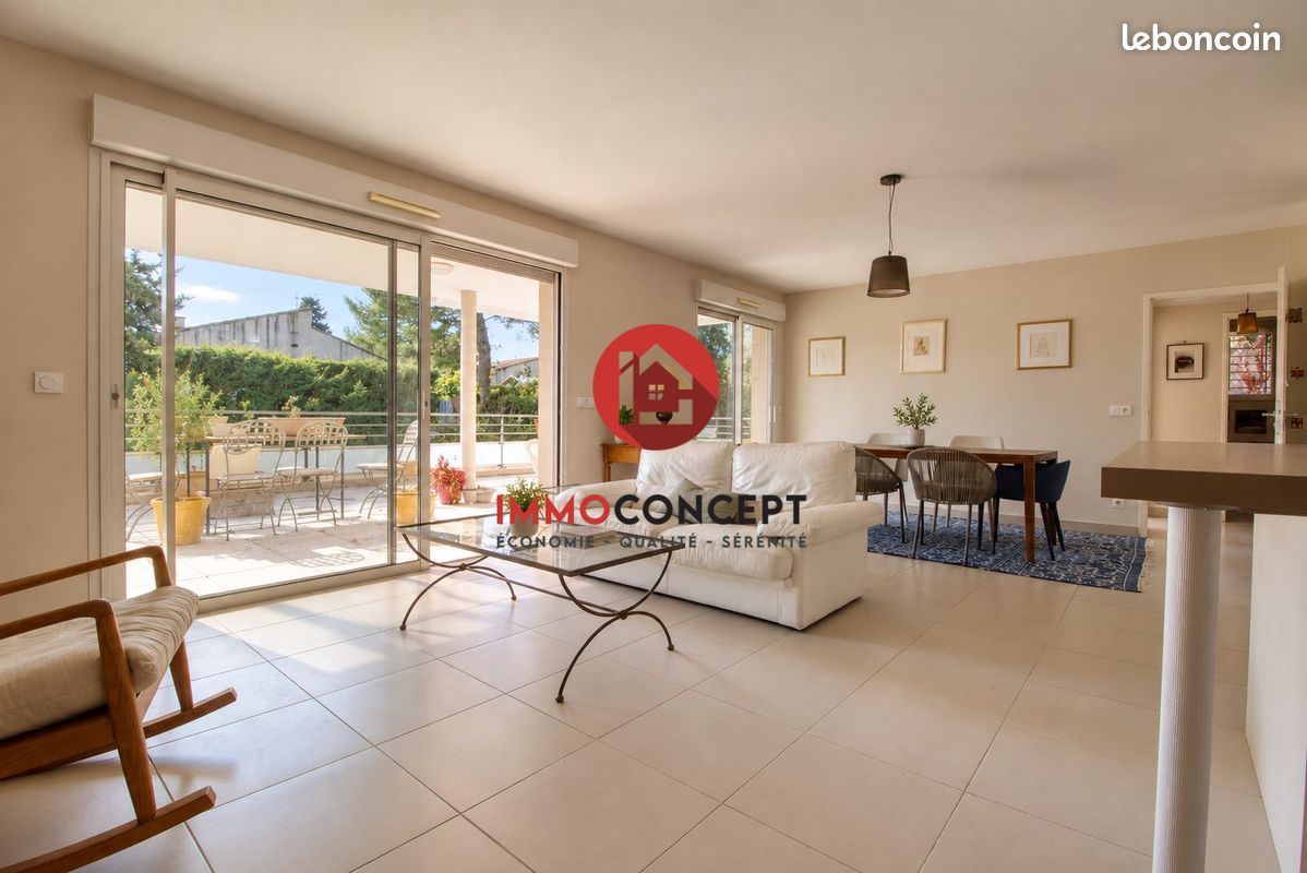 Appartement 2 pièces 70 m² · à Les Angles · 70 m² · 295 000 €
