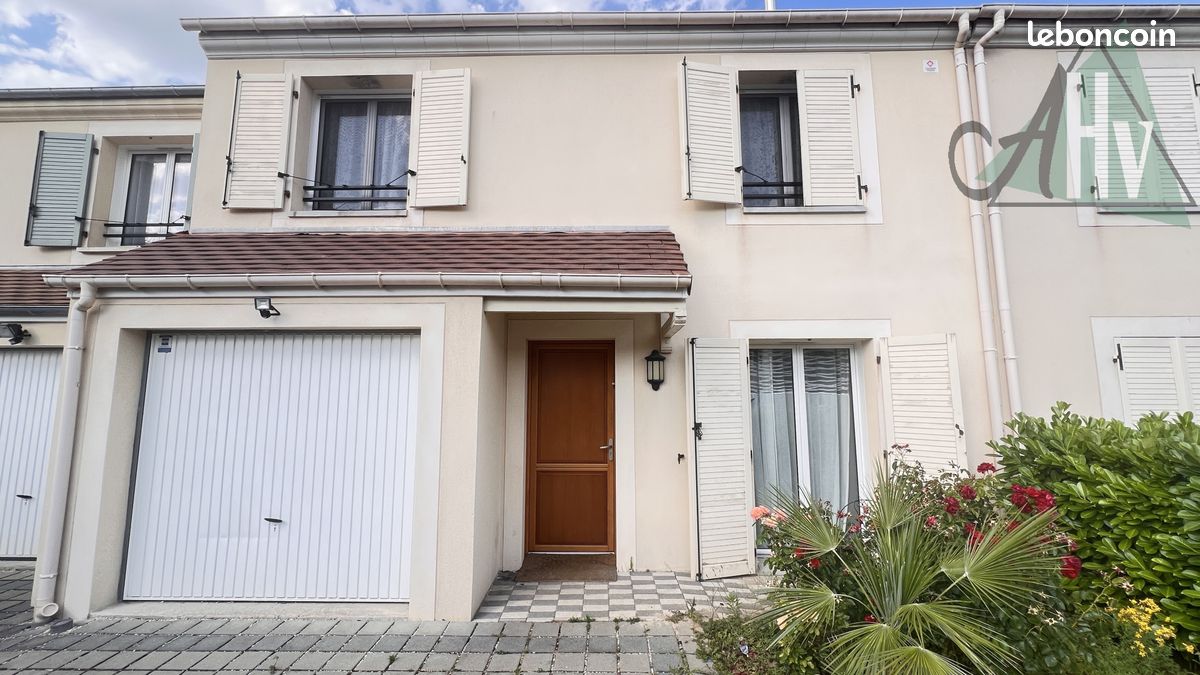 Maison 4 pièces 97 m² · à Rubelles · 97 m² · 304 950 €