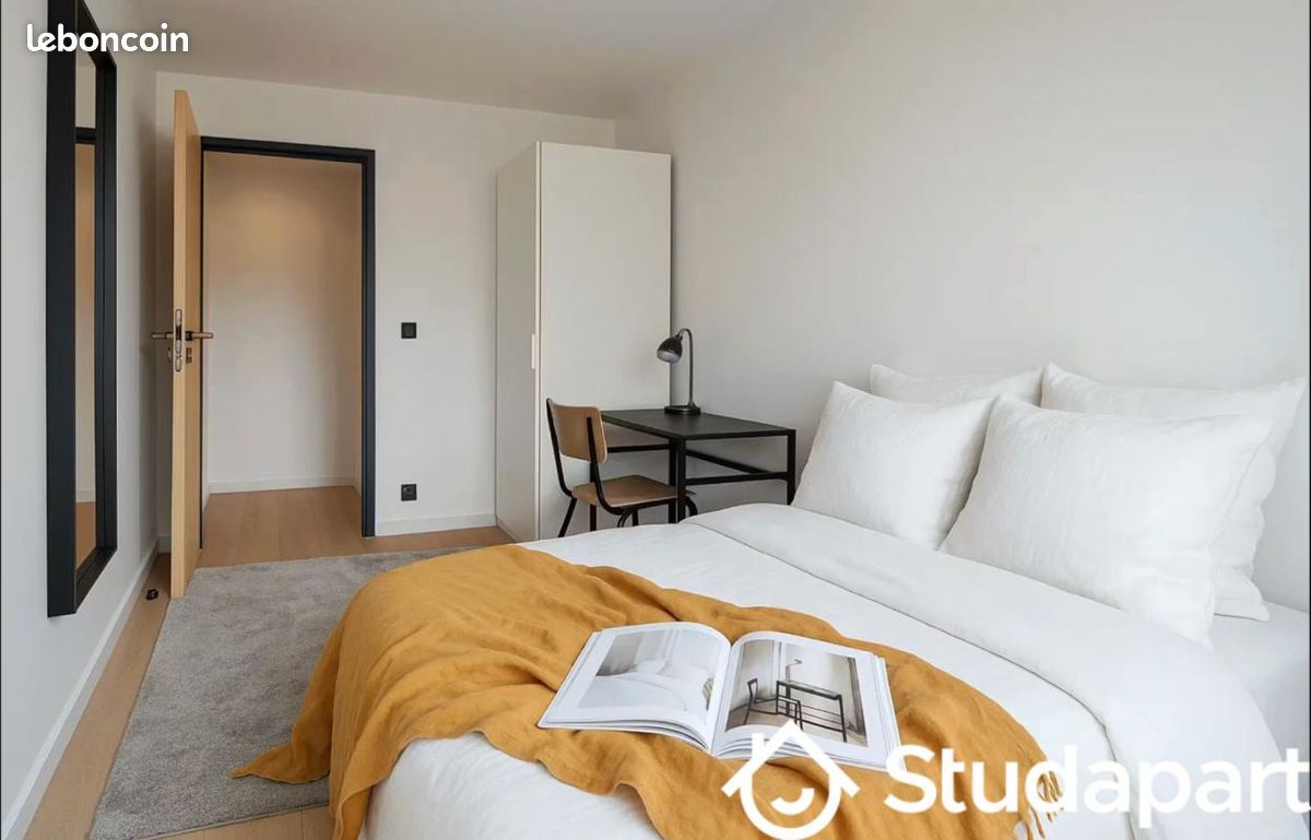 Maison 10 m² · à Clichy · 10 m² · 900 €/mois