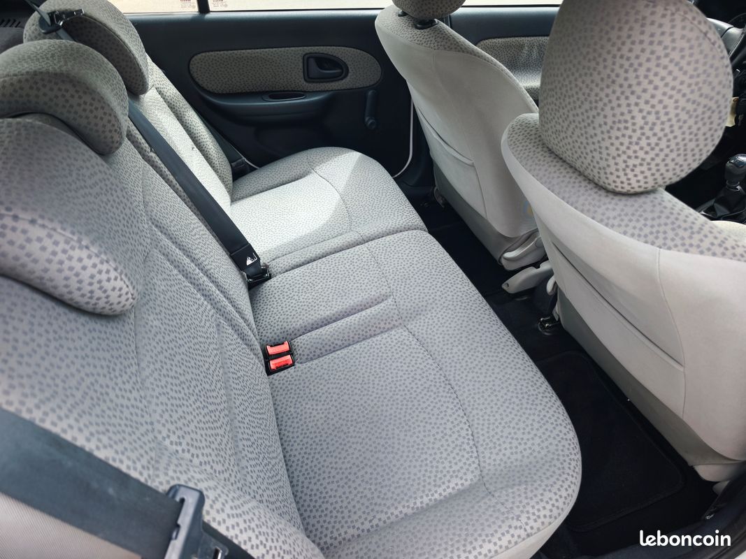 Clio 1.5 dci 80ch Campus 4cv 5 portes (image 4)