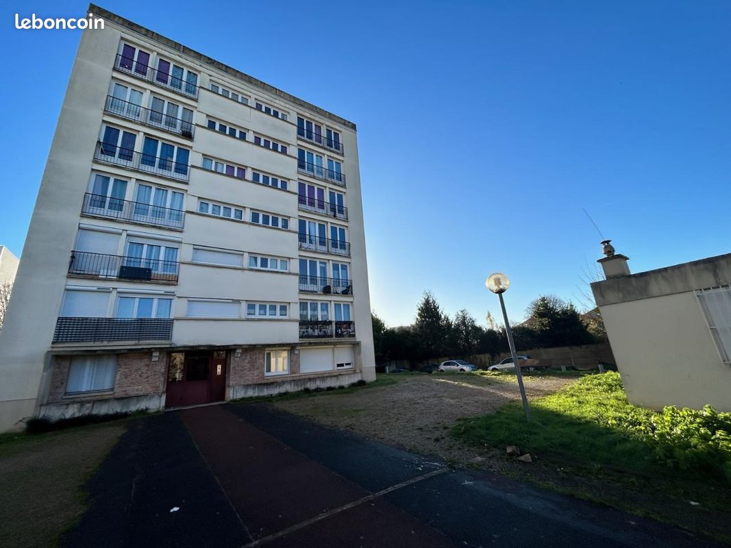 Appartement 1 pièce 32 m² · à Villiers-le-Bel · 32 m² · 90 000 €