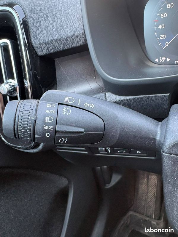 VOLVO XC40 T5 Recharge 180+82 ch DCT7 Ultimate (image 22)
