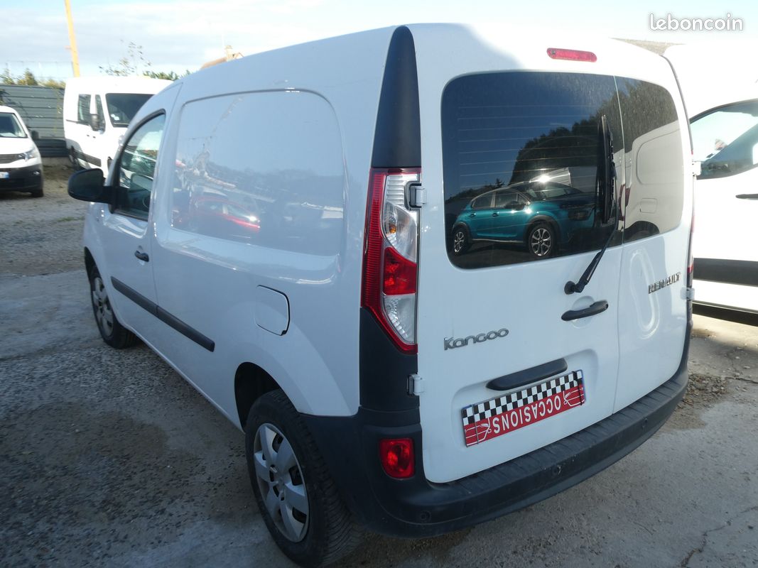 Renault kangoo 1.5l bluedci 95ch pack cd/clim 3 places (image 4)