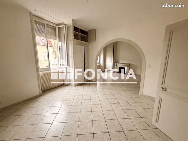 Appartement 4 pièces 81 m² · à Bourgoin-Jallieu · 81 m² · 750 €