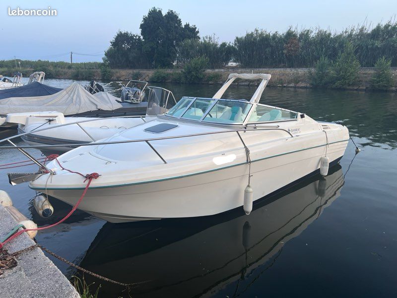 Bateau à la location 6 personnes (image 1)