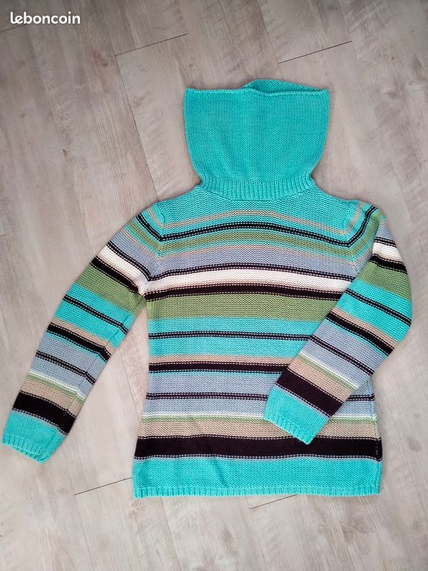 Pull col roulé à rayures (image 2)