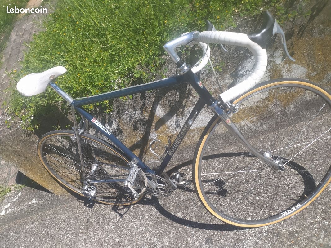 vélo route velo des equipes pro