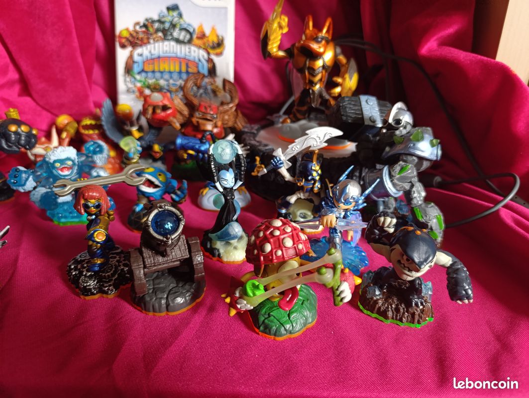 Skylanders Giants mit Figuren für Wii (Gebraucht) in Schüpfheim für CHF