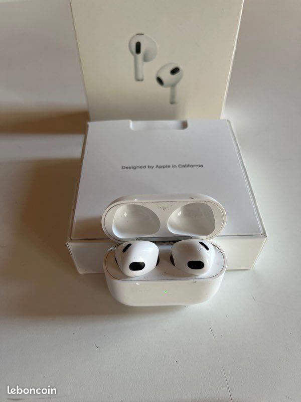AirPods 3 (image 2)