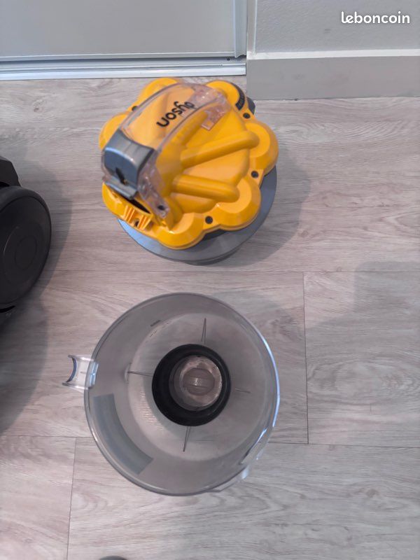 Aspirateur traîneau Dyson DC 29 (image 6)