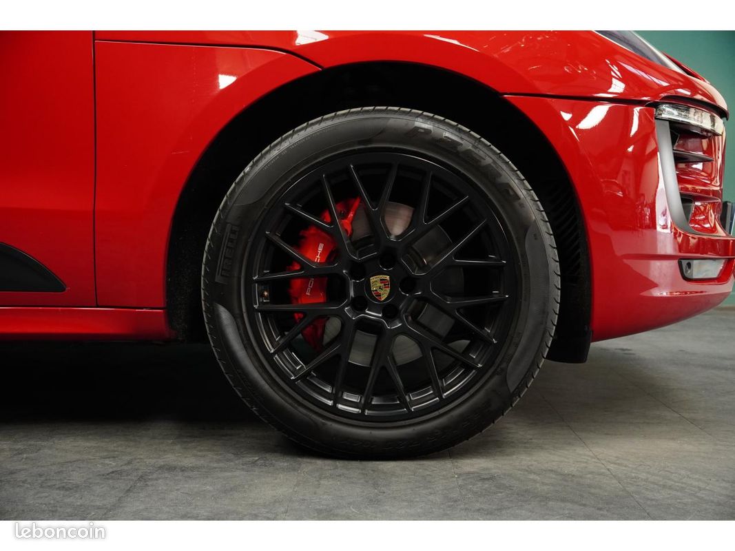 PORSCHE MACAN GTS 3.0i V6 360CV PDK - Toit ouvrant - Carmin - Bose (image 24)