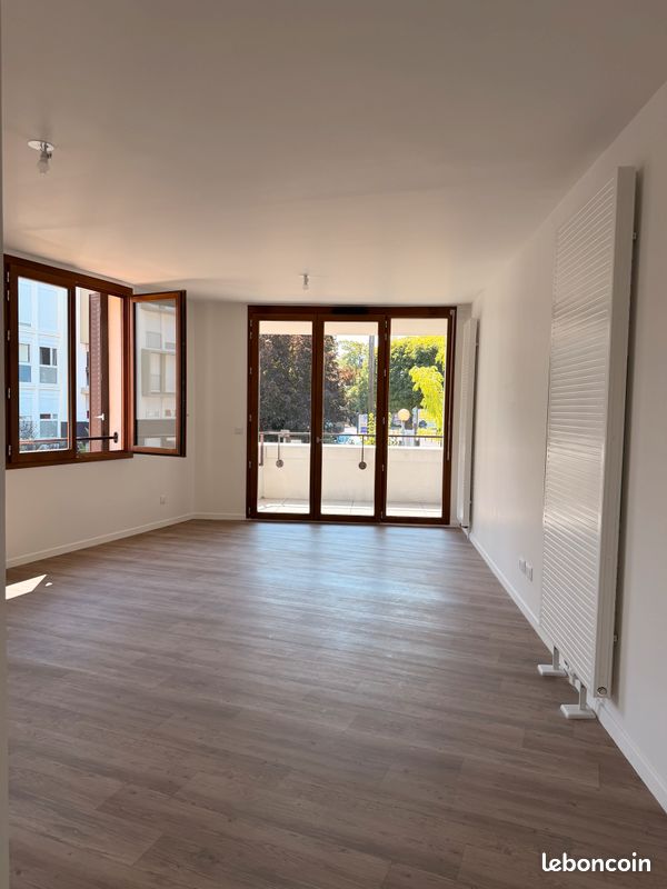 Appartement 3 pièces 65 m² · à Villejuif · 65 m² · 1 600 €