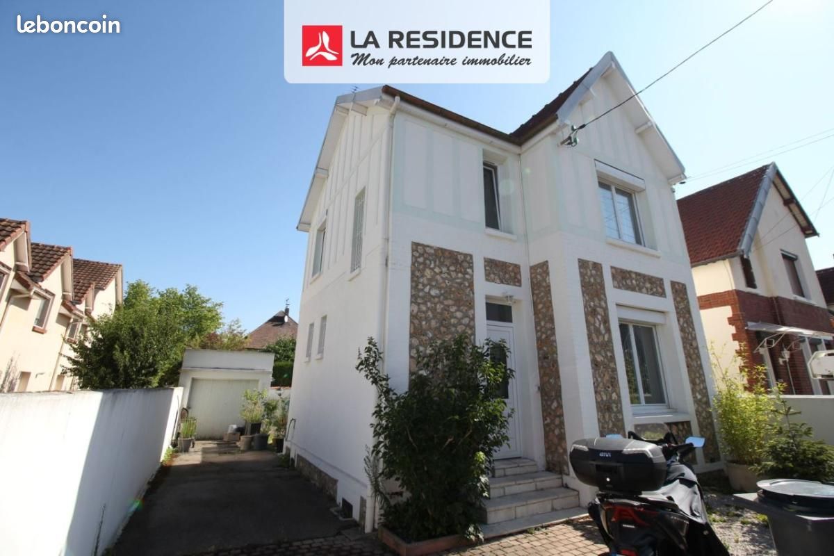 Maison 5 pièces 95 m² · à Le Petit-Quevilly · 95 m² · 249 900 €